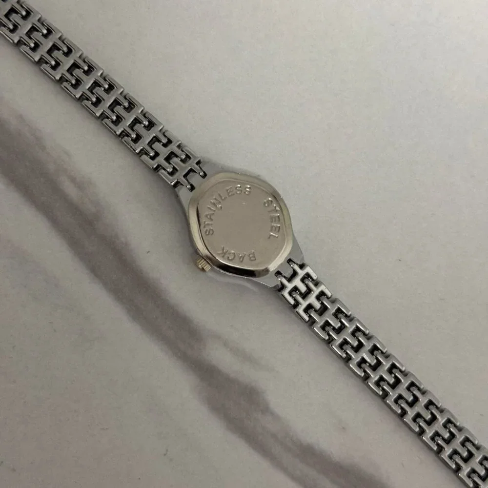 Sku0261 Retro Silver White dial Women‎ Casual Round Watch Bracelet + gift bag